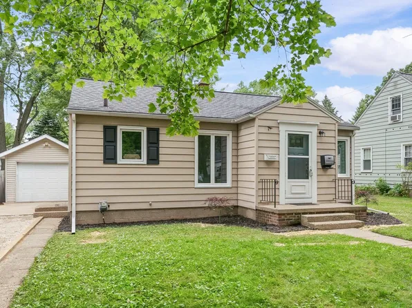 2928 Lorraine Ave, Kalamazoo, MI 49008