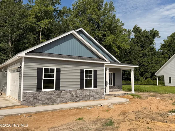 3726 Chatsworth Drive, La Grange, NC 28551