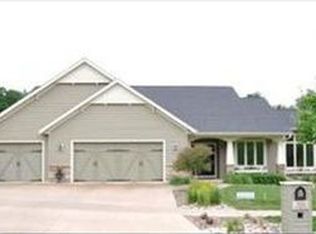 938 Aspen Valley Dr, Onalaska, WI 54650