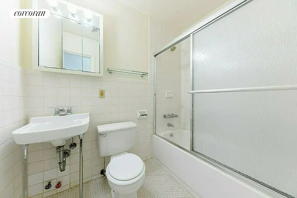 Rented by Corcoran | media 14