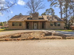 306 Rolling Hills Dr, Conroe, TX 77304