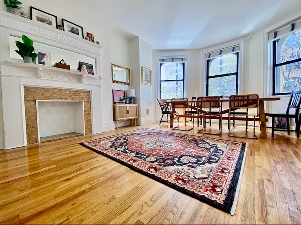 349 W 84th St APT 4, New York, NY 10024