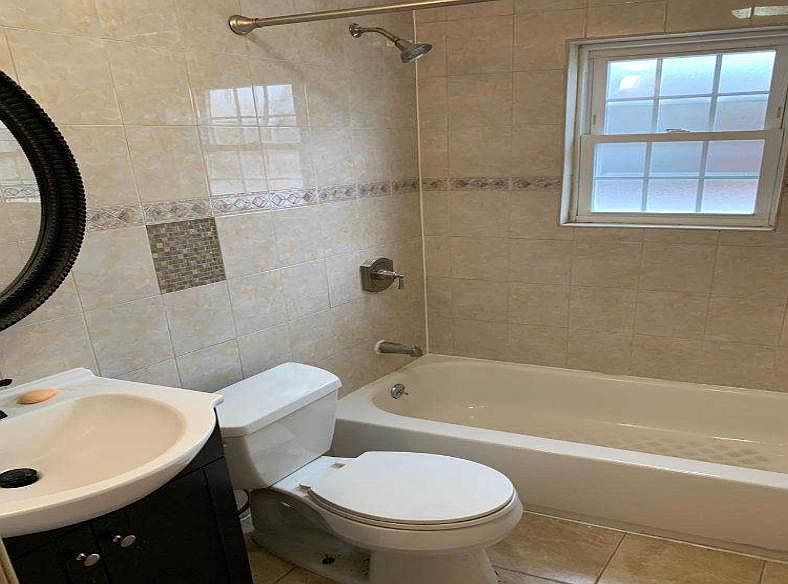 1st image of 13525 223rd St #1