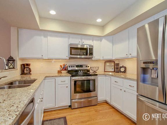 5th image of 3531 Whispering Brook Dr SE
