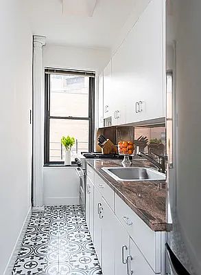4th image of 7 Park Ave APT 15D