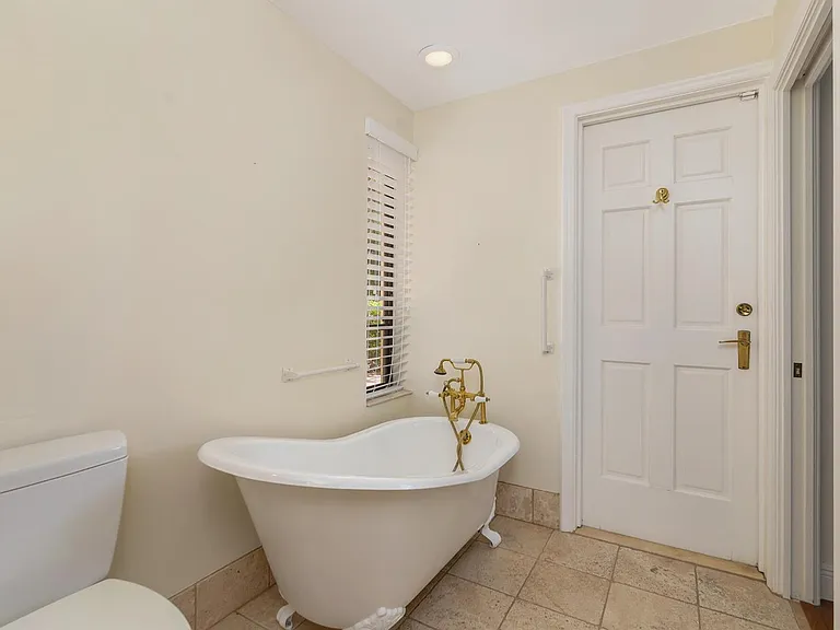 575 N Lake Way — Photo 15