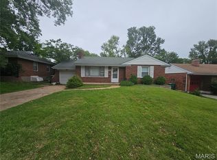 1205 Duenke Dr, Saint Louis, MO 63137