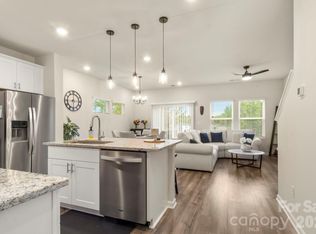 3045 Belstock Ct, Charlotte, NC 28216