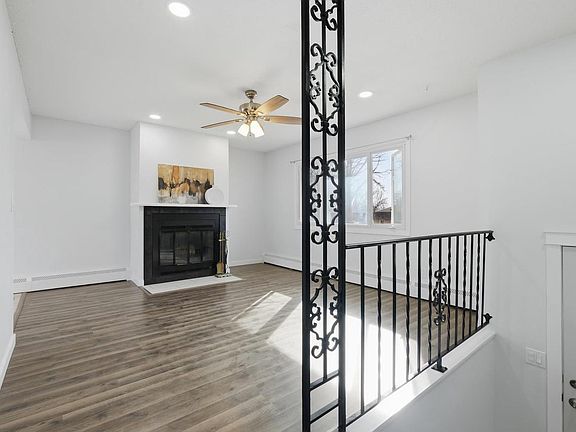 3rd image of 809 Bewick Drive