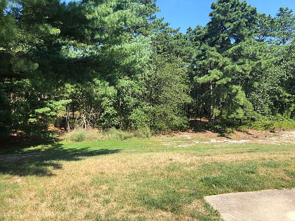 3rd image of 49 Birchwood Dr #50