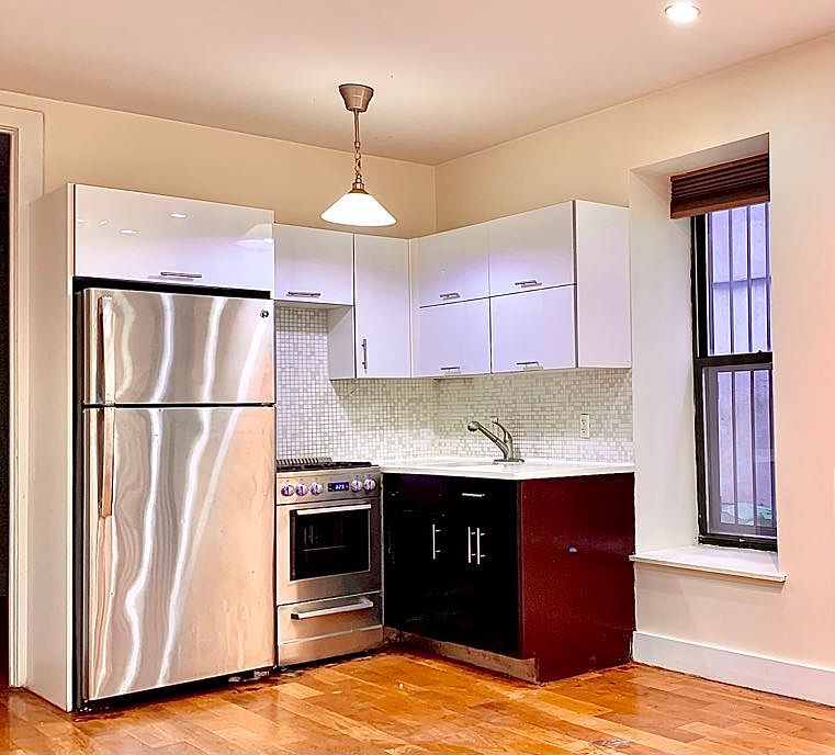 1st image of 1057 Bergen St #1LC