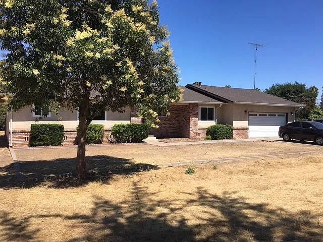 11863 E Copperopolis Rd photo 1