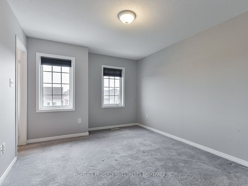 Ajax Townhouse for rent - 3 Bedrooms — photo 16