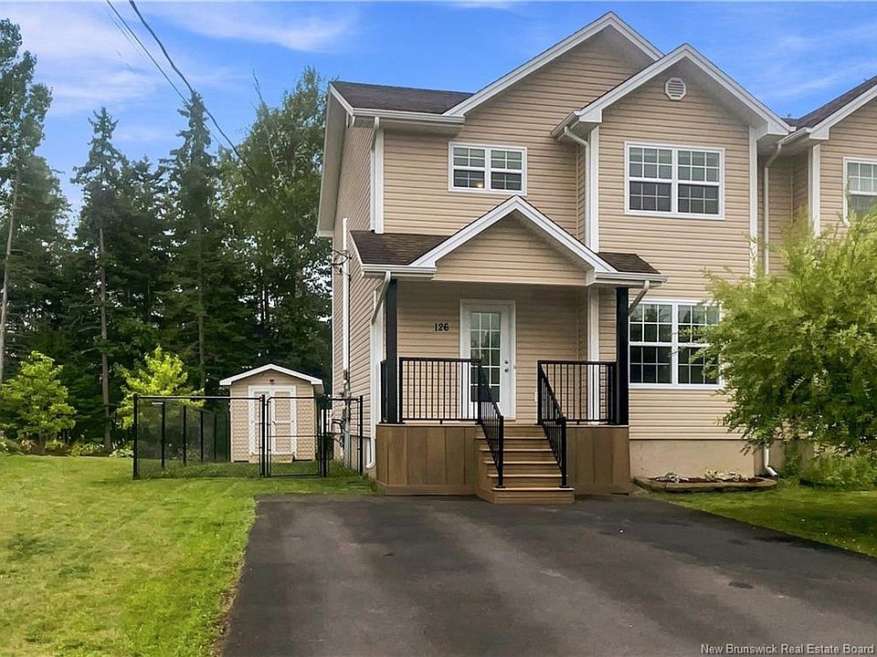 1st image of 126 Chianti St