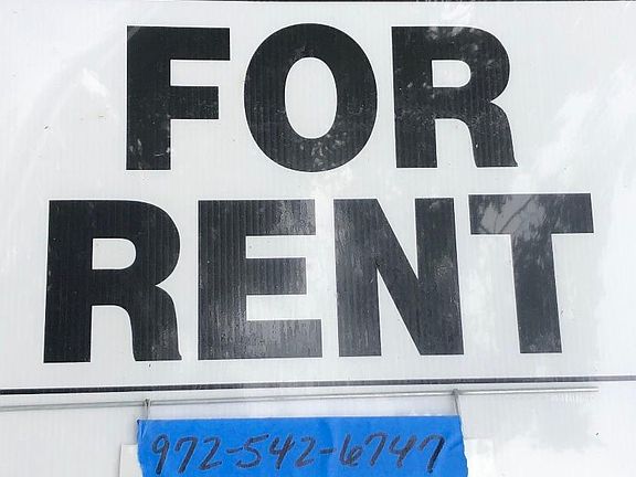 2nd image of 313 N Chestnut St