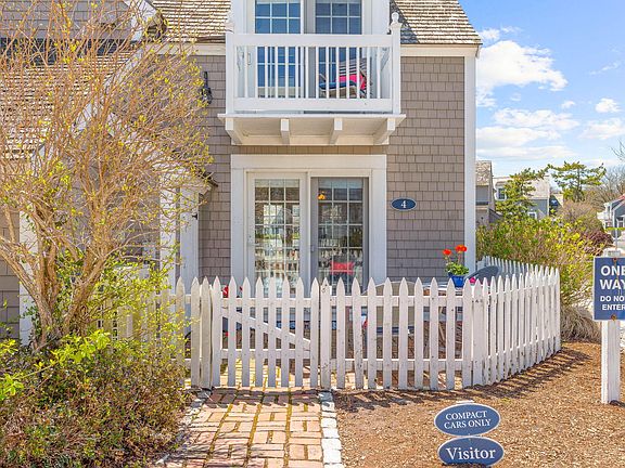 5th image of 4 Race Point Road UNIT 4