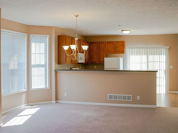 3rd image of 5501 Sandhutton Ct