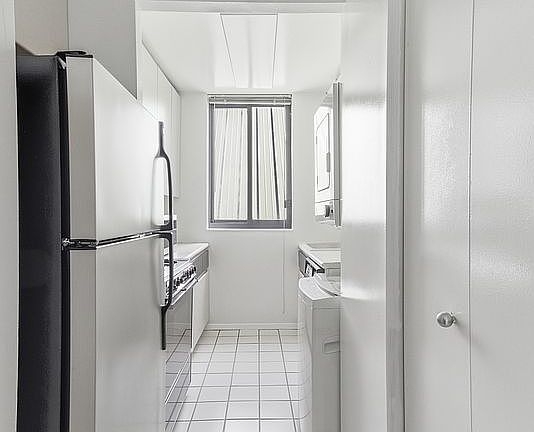 4th image of 343 E 74th St APT 5H