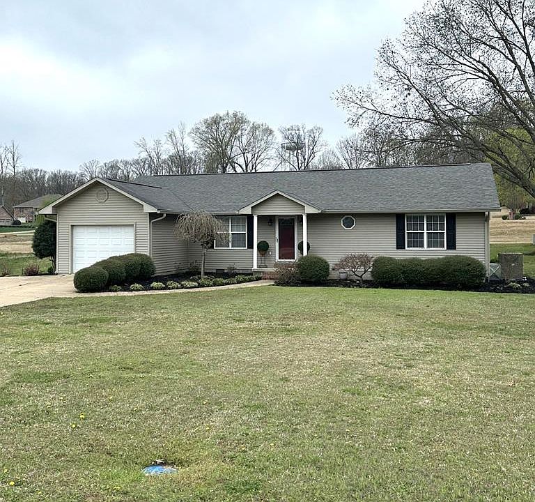 1st image of 212 Greenwood Dr