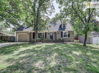 3323 W 73rd Ter, Prairie Village, KS 66208