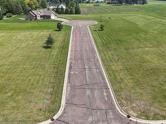 2nd image of 8 Lakeview Dr
