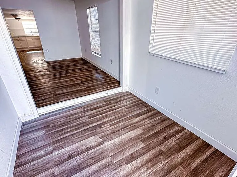 2555 Pierce St — Photo 37