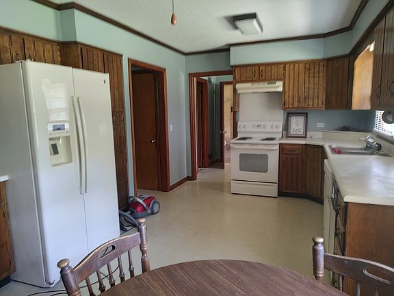5th image of 191 Wren Ave