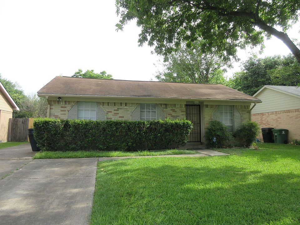 1st image of 3126 Woodmont Dr