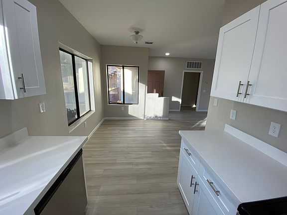 5th image of 13617 N Hamilton Dr Unit 101