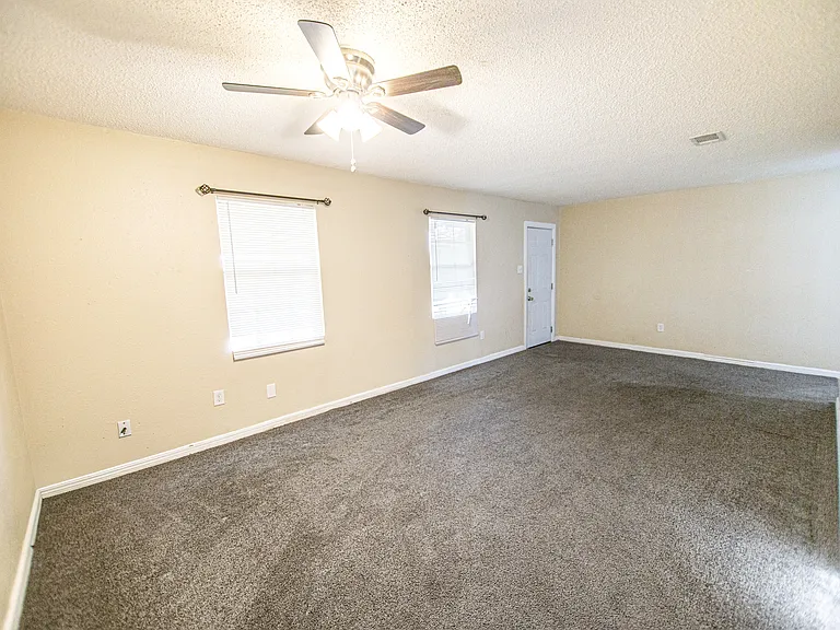 3624 Walnut Ave — Photo 7