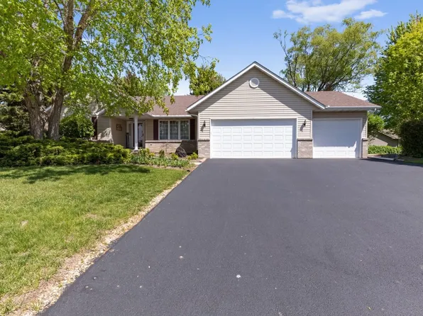 1227 Ingram Rd, Rockford, IL 61108