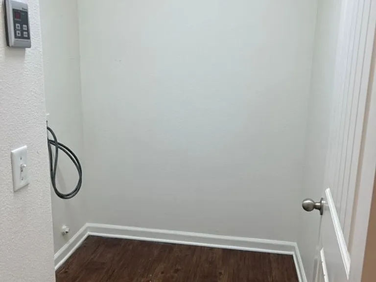 947 Timothy Ave — Photo 12