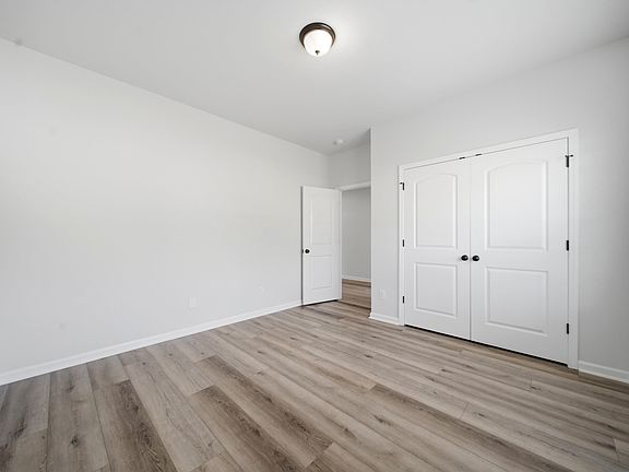 5th image of 111 Tall Pines Rd