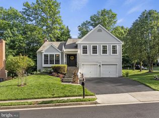 8923 Triple Ridge Rd, Fairfax Station, VA 22039