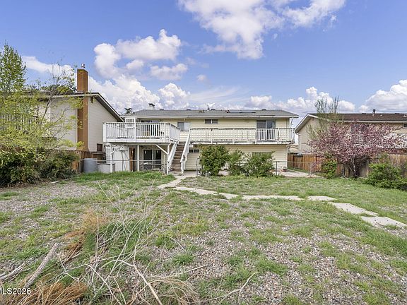 3rd image of 3035 Everett Dr