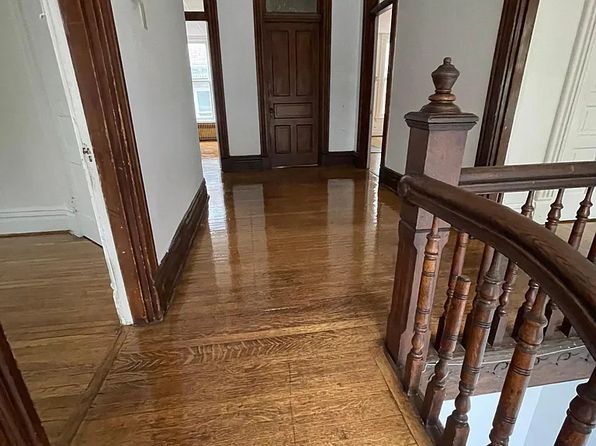 315 E Swissvale Ave FLOOR 2