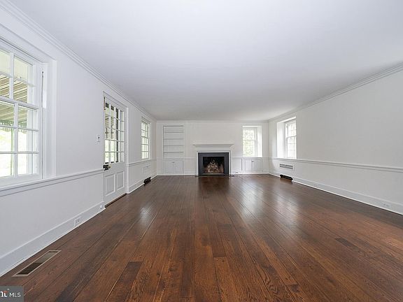 4th image of 55 Wistar Rd