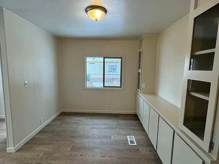 1543 Dayton St — Photo 5