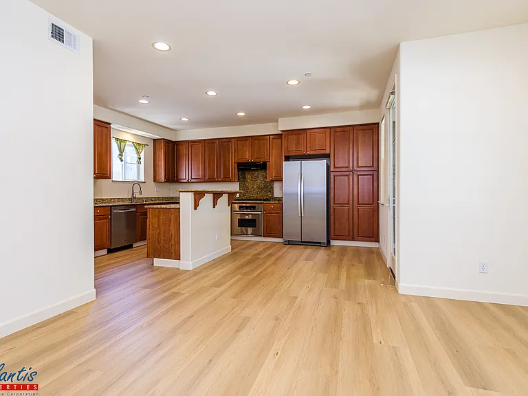 789 Batista Dr — Photo 5
