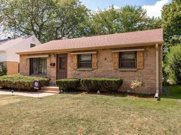 547 North 105th STREET, Wauwatosa, WI 53226