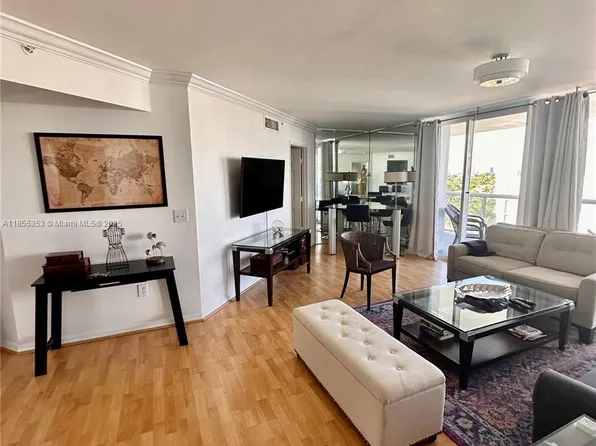 6301 Collins Ave APT 806, Miami Beach, FL 33141