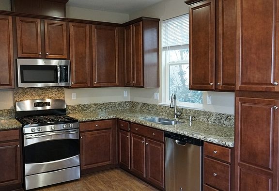 3rd image of 3009 Market St