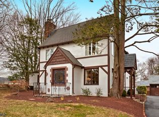 132 Cokesbury Rd, Lebanon, NJ 08833