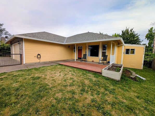 250 Forest Pl