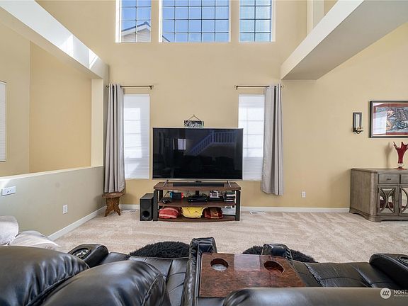 5th image of 1512 64th Street SE