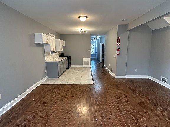 3rd image of 255 N 19th St Floor 1