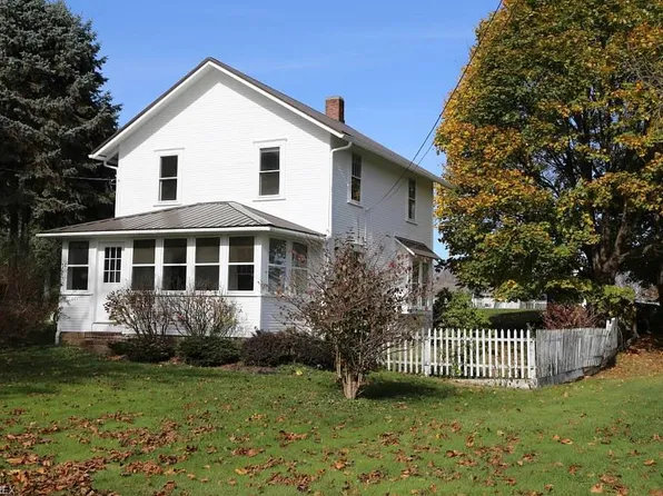 1655 Waterloo Rd, Mogadore, OH 44260