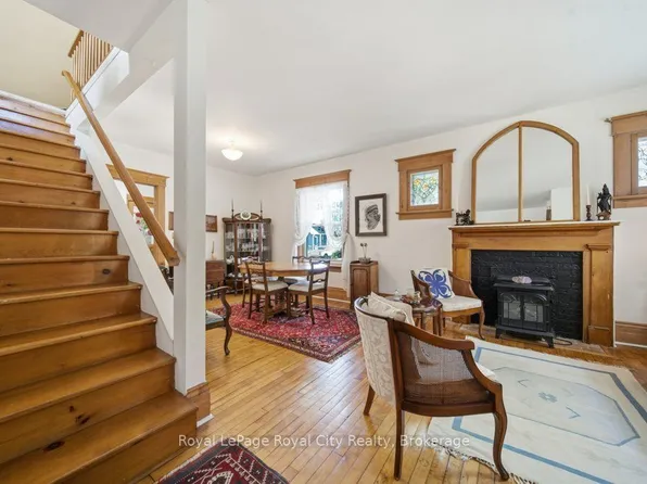 66 Raglan St, Guelph, ON N1H 2S6