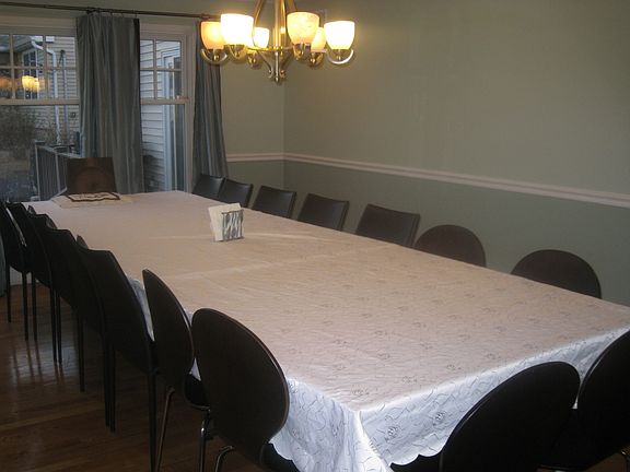 Dining Rm-can seat22