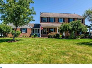 2600 Willow Ln, Gilbertsville, PA